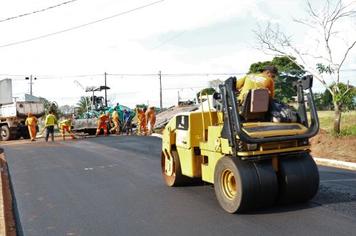Mais sete ruas recebem asfalto em Pérola