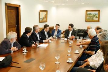 Presidente Darlan Scalco debate redução do ICMS para setor têxtil do Paraná