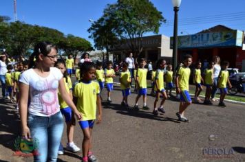 Foto - Desfile Cívico em comemoração ao aniversário de Pérola encanta moradores / Parte 1