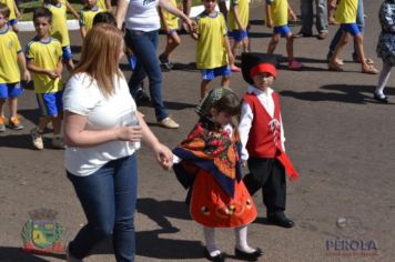 Foto - Desfile Cívico em comemoração ao aniversário de Pérola encanta moradores / Parte 1