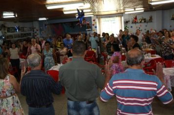 Foto - Almoço em homenagem ao dia das Mâes