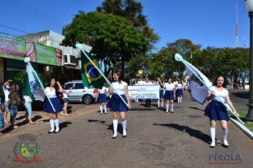 Foto - Desfile Cívico em comemoração ao aniversário de Pérola encanta moradores / Parte 1