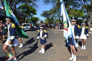 Foto - Desfile Cívico em comemoração ao aniversário de Pérola encanta moradores / Parte 1