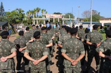 Foto - 17/05/2014 - Exercito Brasileiro realizou uma Ação Cívica Social em Pérola         