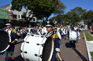 Foto - Desfile Cívico em comemoração ao aniversário de Pérola encanta moradores / Parte 1