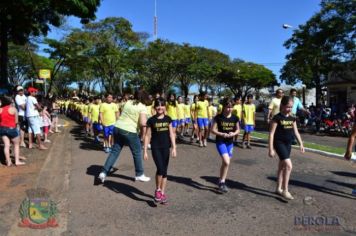 Foto - Desfile Cívico em comemoração ao aniversário de Pérola encanta moradores / Parte 1