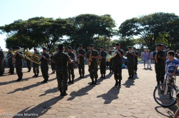 Foto - 17/05/2014 - Exercito Brasileiro realizou uma Ação Cívica Social em Pérola         