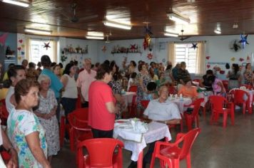 Foto - Almoço em homenagem ao dia das Mâes