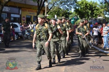 Foto - Desfile Cívico em comemoração ao aniversário de Pérola encanta moradores / Parte 1