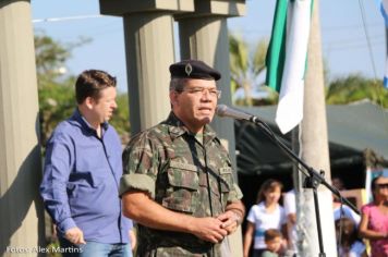 Foto - 17/05/2014 - Exercito Brasileiro realizou uma Ação Cívica Social em Pérola         