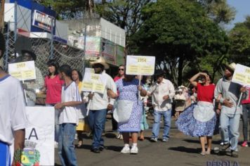 Foto - Desfile Cívico em comemoração ao aniversário de Pérola encanta moradores / Parte 2