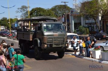 Foto - Desfile Cívico em comemoração ao aniversário de Pérola encanta moradores / Parte 1