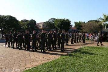 Foto - 17/05/2014 - Exercito Brasileiro realizou uma Ação Cívica Social em Pérola         