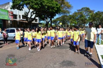 Foto - Desfile Cívico em comemoração ao aniversário de Pérola encanta moradores / Parte 1