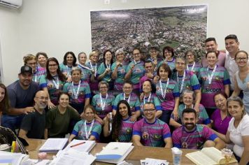 Foto - Entrega das medalhas as atletas que participaram do JIIDO