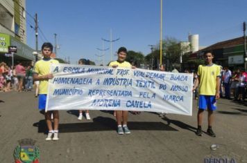 Foto - Desfile Cívico em comemoração ao aniversário de Pérola encanta moradores / Parte 2