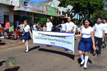 Foto - Desfile Cívico em comemoração ao aniversário de Pérola encanta moradores / Parte 1