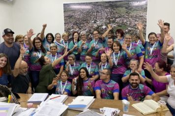 Foto - Entrega das medalhas as atletas que participaram do JIIDO