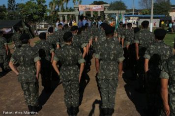 Foto - 17/05/2014 - Exercito Brasileiro realizou uma Ação Cívica Social em Pérola         