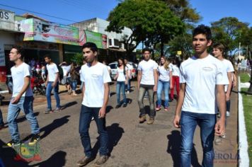 Foto - Desfile Cívico em comemoração ao aniversário de Pérola encanta moradores / Parte 1