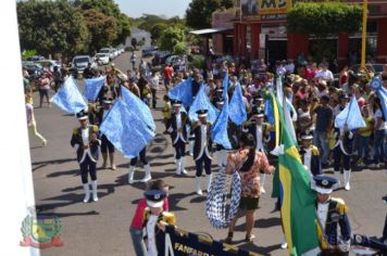 Foto - Desfile Cívico em comemoração ao aniversário de Pérola encanta moradores / Parte 1