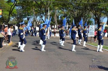 Foto - Desfile Cívico em comemoração ao aniversário de Pérola encanta moradores / Parte 1