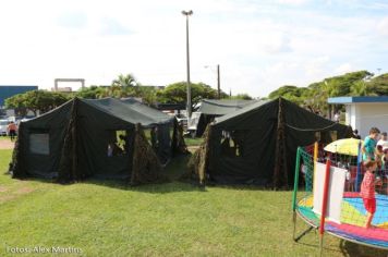 Foto - 17/05/2014 - Exercito Brasileiro realizou uma Ação Cívica Social em Pérola         