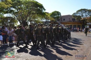 Foto - Desfile Cívico em comemoração ao aniversário de Pérola encanta moradores / Parte 1