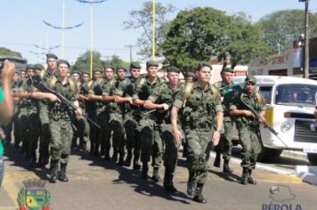 Foto - Desfile Cívico em comemoração ao aniversário de Pérola encanta moradores / Parte 2