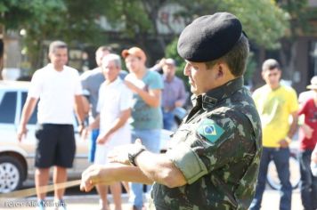 Foto - 17/05/2014 - Exercito Brasileiro realizou uma Ação Cívica Social em Pérola         