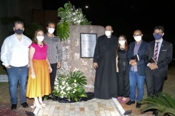 Foto - INAUGURAÇÃO DO MEMORIAL EM HOMENAGEM AS VÍTIMAS DA COVID-19.