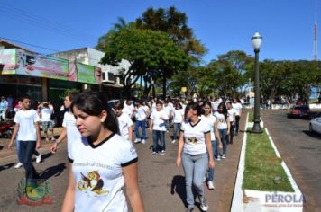 Foto - Desfile Cívico em comemoração ao aniversário de Pérola encanta moradores / Parte 1