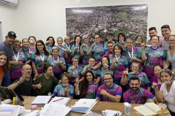 Foto - Entrega das medalhas as atletas que participaram do JIIDO