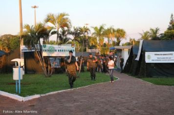 Foto - 17/05/2014 - Exercito Brasileiro realizou uma Ação Cívica Social em Pérola         