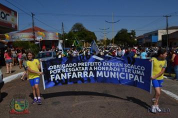 Foto - Desfile Cívico em comemoração ao aniversário de Pérola encanta moradores / Parte 1