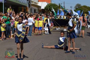 Foto - Desfile Cívico em comemoração ao aniversário de Pérola encanta moradores / Parte 1