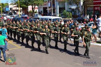 Foto - Desfile Cívico em comemoração ao aniversário de Pérola encanta moradores / Parte 1