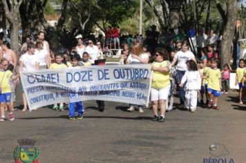 Foto - Desfile Cívico em comemoração ao aniversário de Pérola encanta moradores / Parte 2