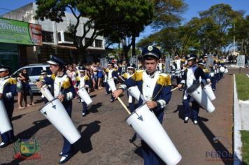 Foto - Desfile Cívico em comemoração ao aniversário de Pérola encanta moradores / Parte 1