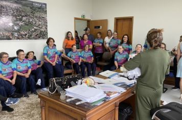 Foto - Entrega das medalhas as atletas que participaram do JIIDO