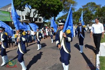 Foto - Desfile Cívico em comemoração ao aniversário de Pérola encanta moradores / Parte 1