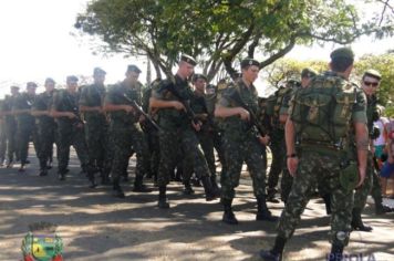 Foto - Desfile Cívico em comemoração ao aniversário de Pérola encanta moradores / Parte 2