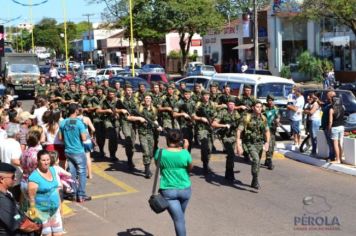 Foto - Desfile Cívico em comemoração ao aniversário de Pérola encanta moradores / Parte 1