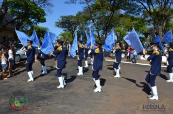 Foto - Desfile Cívico em comemoração ao aniversário de Pérola encanta moradores / Parte 1