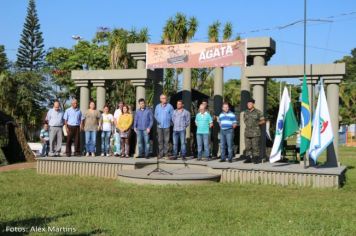 Foto - 17/05/2014 - Exercito Brasileiro realizou uma Ação Cívica Social em Pérola         