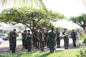 Foto - 17/05/2014 - Exercito Brasileiro realizou uma Ação Cívica Social em Pérola         