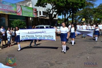 Foto - Desfile Cívico em comemoração ao aniversário de Pérola encanta moradores / Parte 1