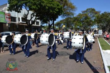 Foto - Desfile Cívico em comemoração ao aniversário de Pérola encanta moradores / Parte 1