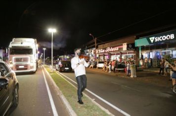 Foto - SHOW EM MOVIMENTO COM SIMÃO WOLF.