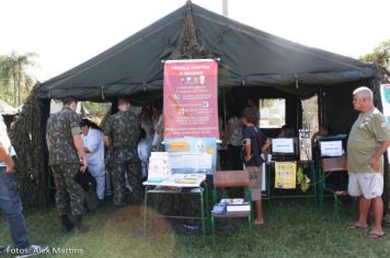 Foto - 17/05/2014 - Exercito Brasileiro realizou uma Ação Cívica Social em Pérola         